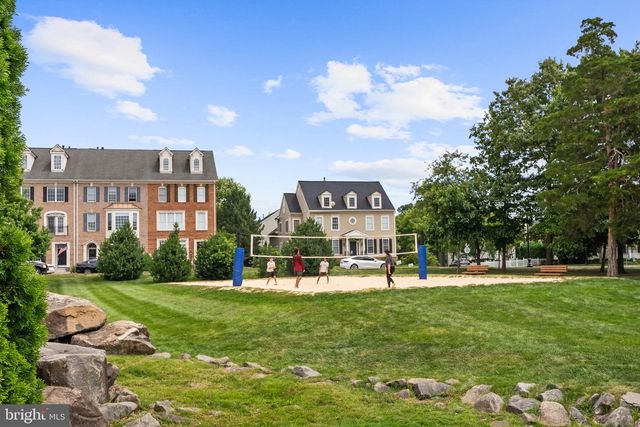 22901 EMBER BROOK CIR, Brambleton, VA 20148