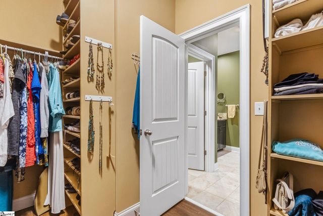 14 Ridenour Avenue, Greenville, SC 29617