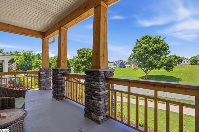 14 Ridenour Avenue, Greenville, SC 29617
