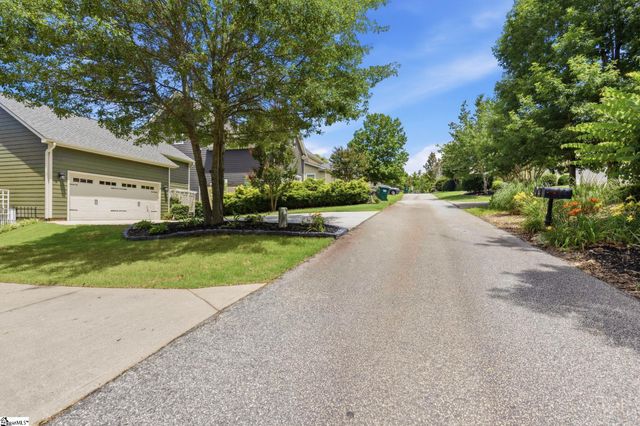 14 Ridenour Avenue, Greenville, SC 29617