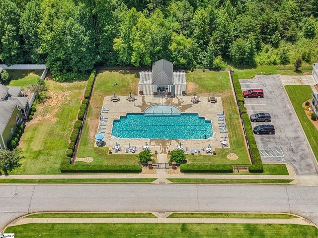 14 Ridenour Avenue, Greenville, SC 29617
