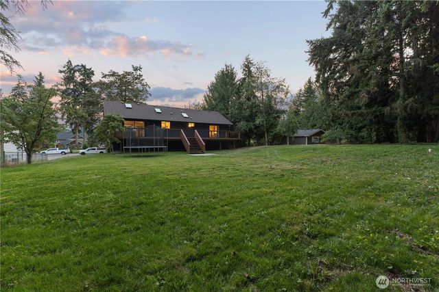 2207 186th Avenue E, Lake Tapps, WA 98391