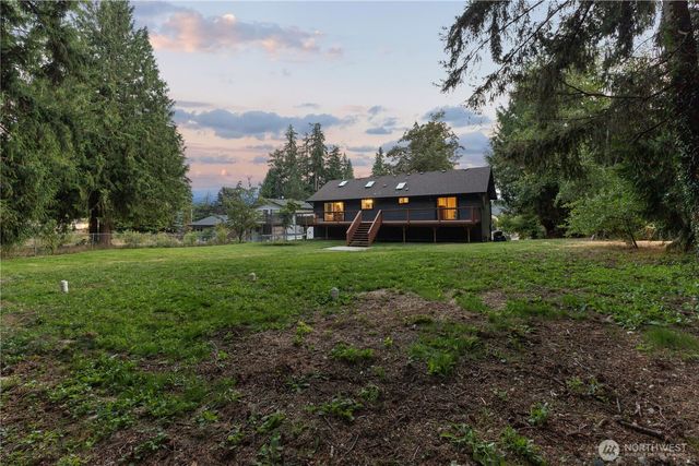 2207 186th Avenue E, Lake Tapps, WA 98391