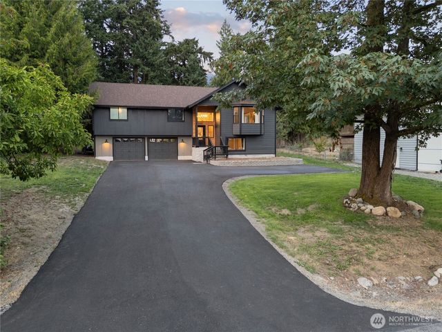 2207 186th Avenue E, Lake Tapps, WA 98391