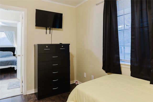 317 Willow Wood Lane, Desoto, TX 75115