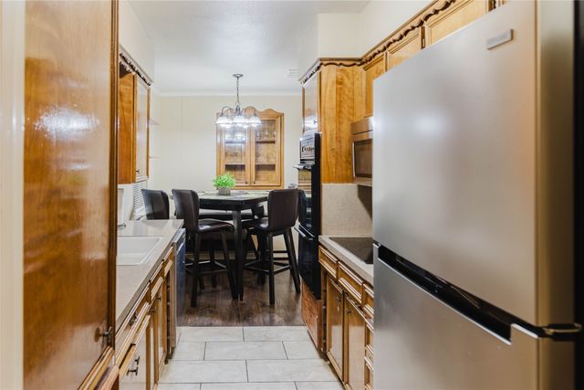 317 Willow Wood Lane, Desoto, TX 75115