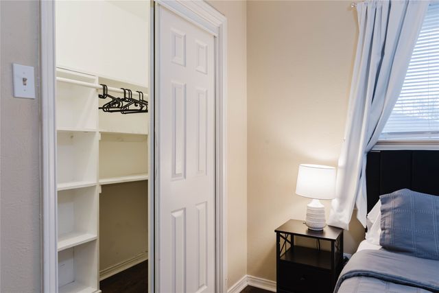 317 Willow Wood Lane, Desoto, TX 75115