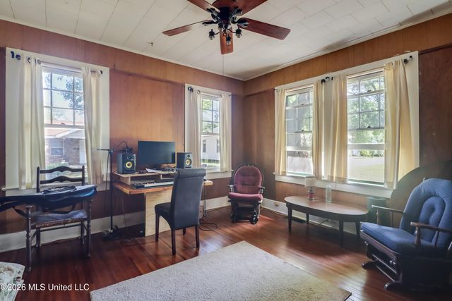 131 Suter Place, Biloxi, MS 39530