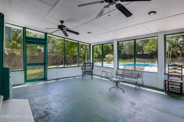 131 Suter Place, Biloxi, MS 39530