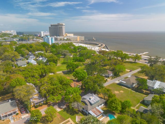 131 Suter Place, Biloxi, MS 39530