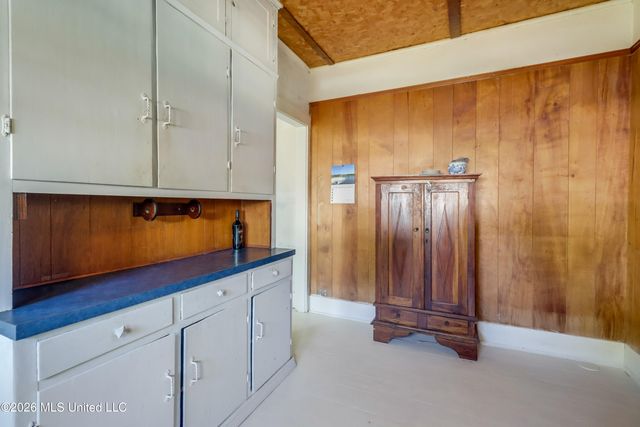 131 Suter Place, Biloxi, MS 39530