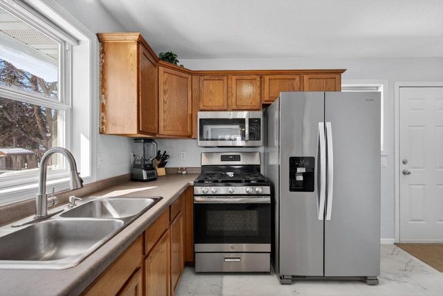 1915 SHERIDAN STREET, Oshkosh, WI 54901