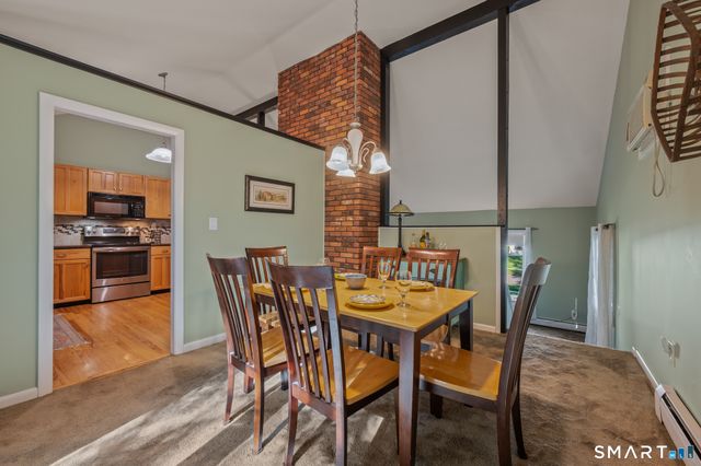 31 Oxford Drive, Glastonbury, CT 06033