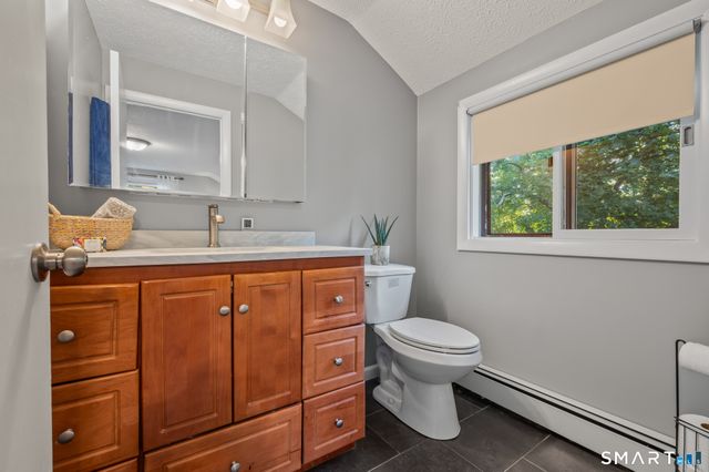 31 Oxford Drive, Glastonbury, CT 06033