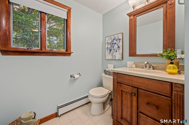 31 Oxford Drive, Glastonbury, CT 06033
