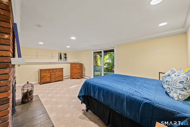 31 Oxford Drive, Glastonbury, CT 06033
