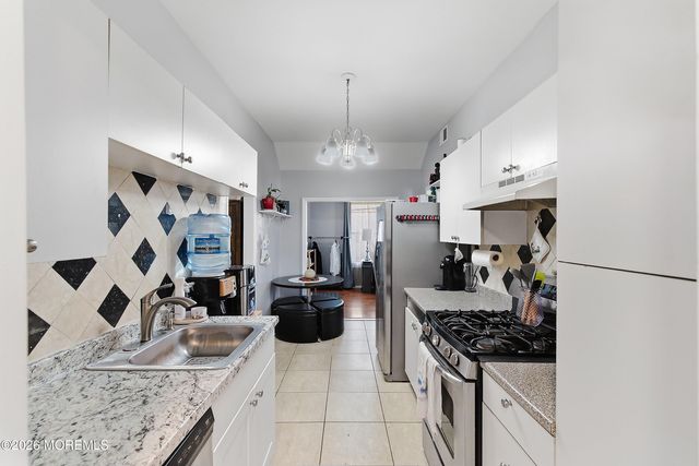 817 Shore Concourse, Keyport, NJ 07735