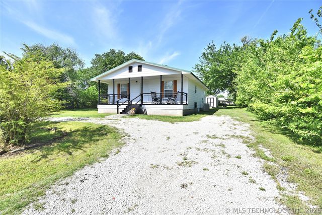 6108 S 42nd West Avenue, Sapulpa, OK 74132