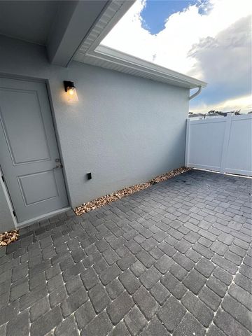 1896 CROWNCREST DRIVE, Apopka, FL 32703
