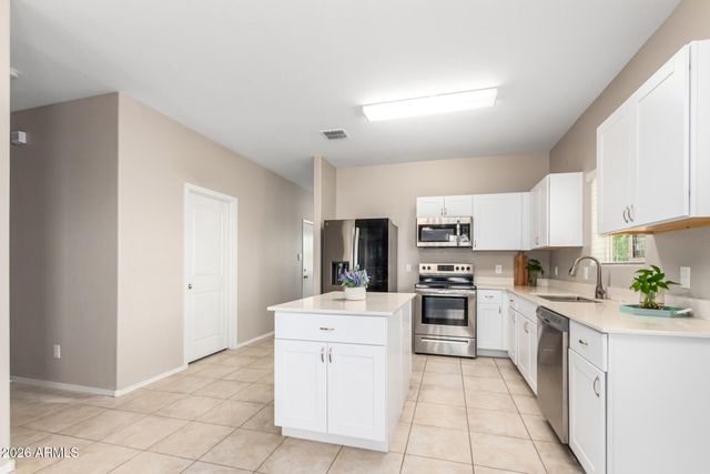 2926 W KOWALSKY Lane, Phoenix, AZ 85041