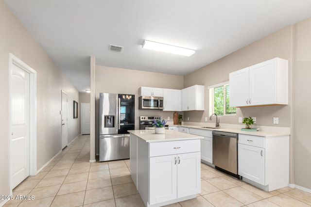 2926 W KOWALSKY Lane, Phoenix, AZ 85041