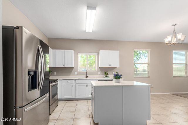 2926 W KOWALSKY Lane, Phoenix, AZ 85041