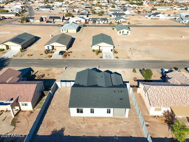 9125 W REVENTON Drive, Arizona City, AZ 85123