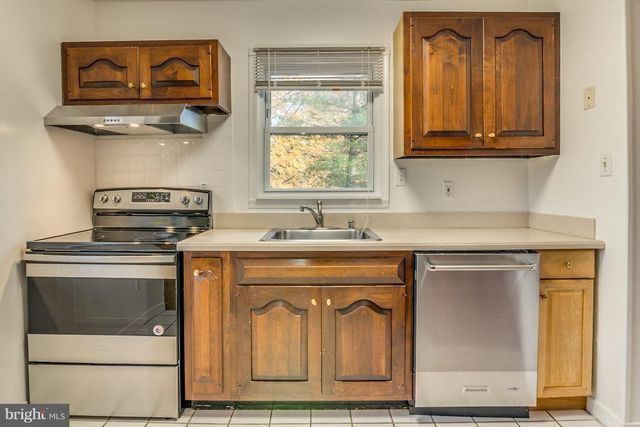 7732 MATISSE WAY, Springfield, VA 22153