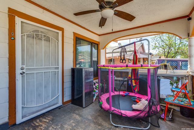 446 Blue Bonnet St., San Antonio, TX 78202