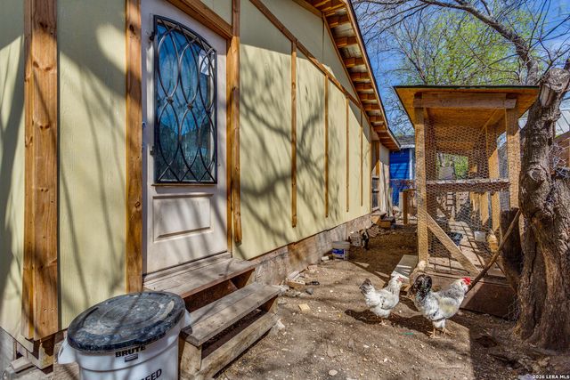 446 Blue Bonnet St., San Antonio, TX 78202