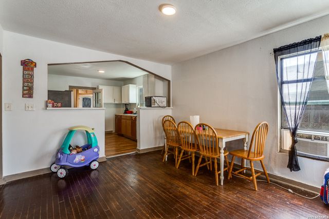 446 Blue Bonnet St., San Antonio, TX 78202