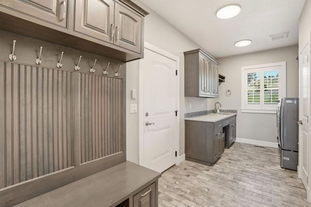 4823 E 65TH Ave, Spokane, WA 99223