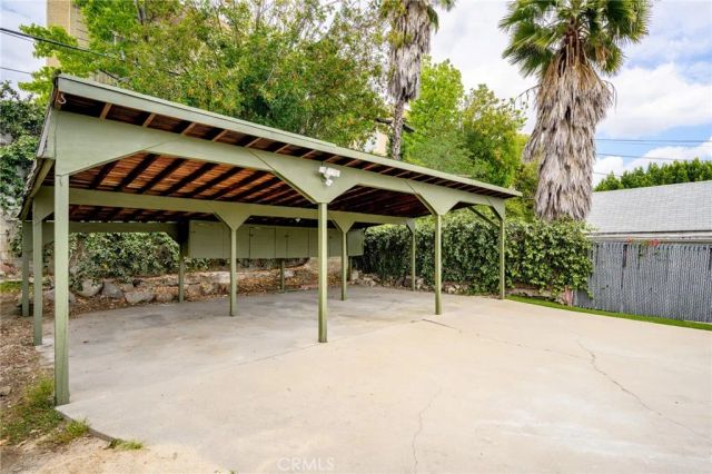 2519 Manhattan Avenue, Montrose, CA 91020