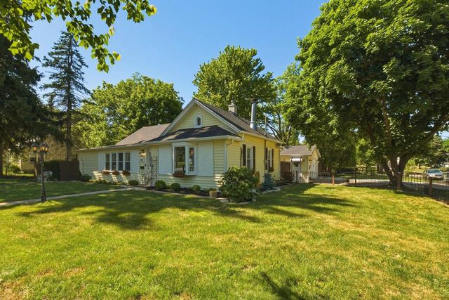 603 Spring STREET, Lake Geneva, WI 53147