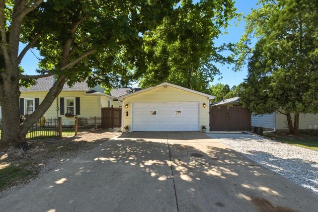 603 Spring STREET, Lake Geneva, WI 53147