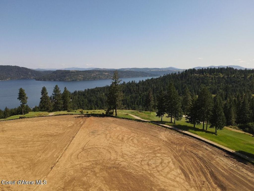 16473 S National Dr, Coeur D'alene, ID 83814