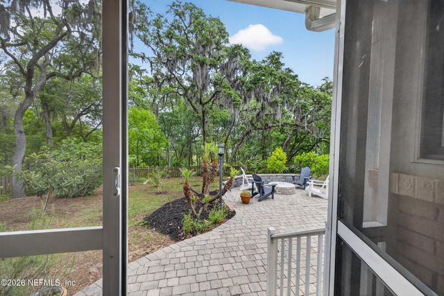 1860 HIGHLAND Drive, Fernandina Beach, FL 32034