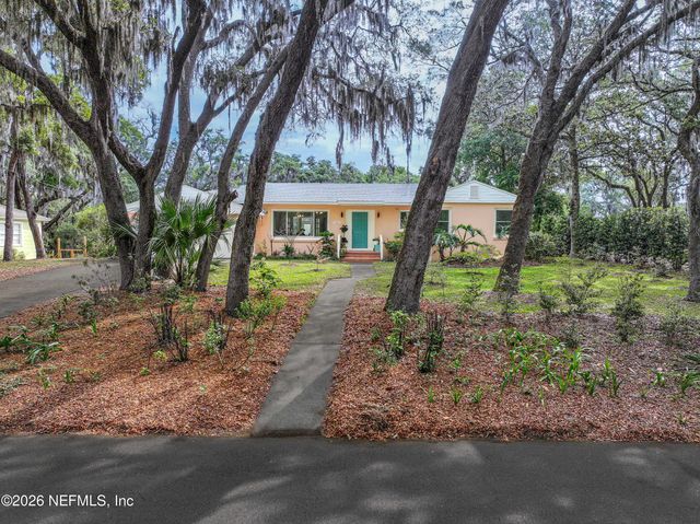 1860 HIGHLAND Drive, Fernandina Beach, FL 32034