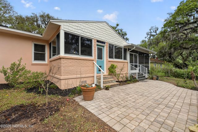 1860 HIGHLAND Drive, Fernandina Beach, FL 32034