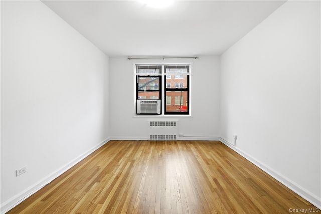 102-12 65th Avenue D17, Forest Hills, NY 11375