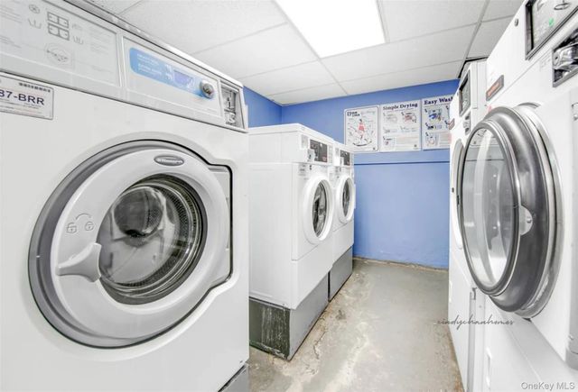 102-12 65th Avenue D17, Forest Hills, NY 11375