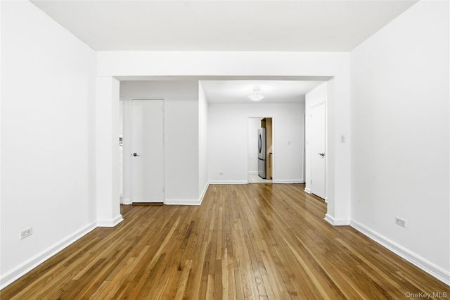 102-12 65th Avenue D17, Forest Hills, NY 11375