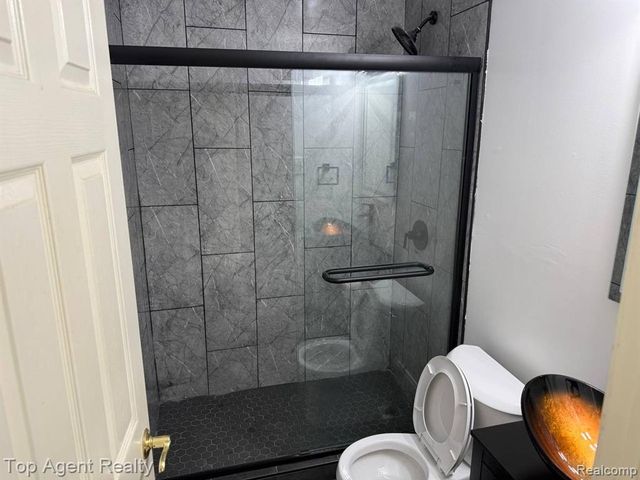 2848 Edna Jane Drive, Auburn Hills, MI 48326
