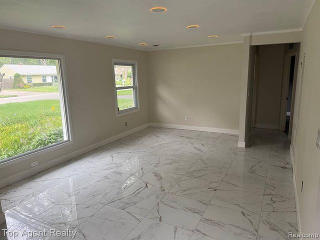 2848 Edna Jane Drive, Auburn Hills, MI 48326