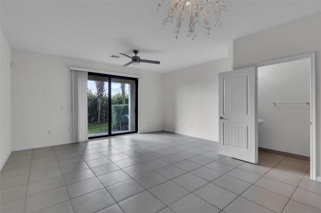 4234 N Dixie Highway 122, Oakland Park, FL 33334