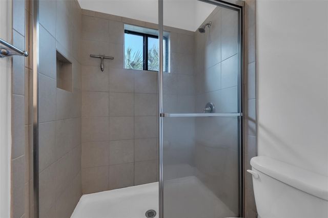 4234 N Dixie Highway 122, Oakland Park, FL 33334