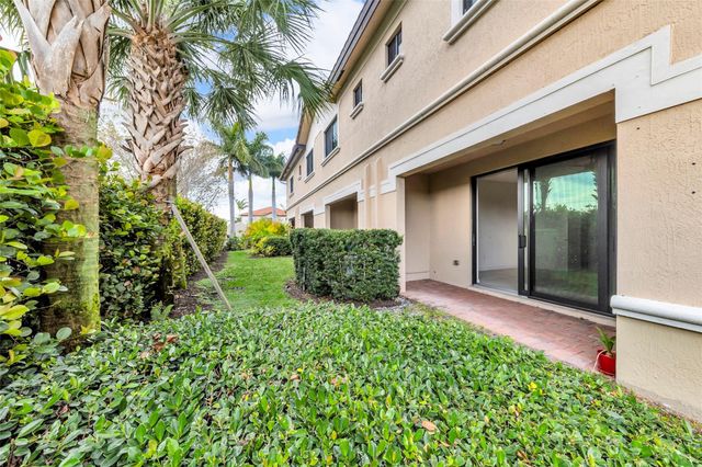 4234 N Dixie Highway 122, Oakland Park, FL 33334