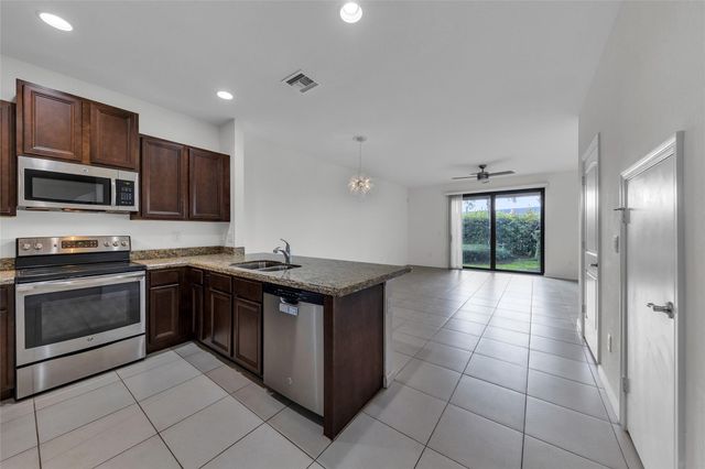 4234 N Dixie Highway 122, Oakland Park, FL 33334
