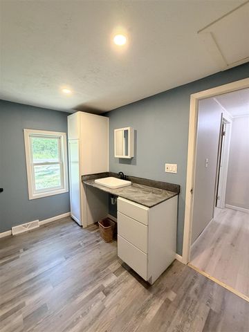 391 N Briggs Road, Middleville, MI 49333