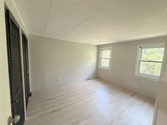 391 N Briggs Road, Middleville, MI 49333